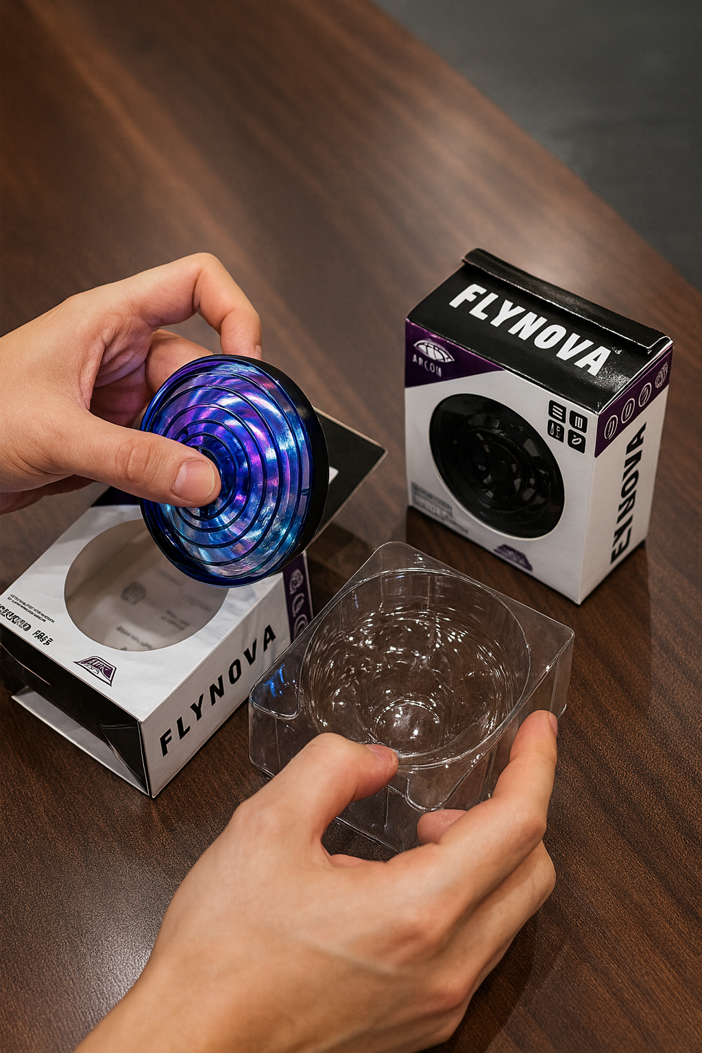 MAGIC FLYING SPINNER TOY
